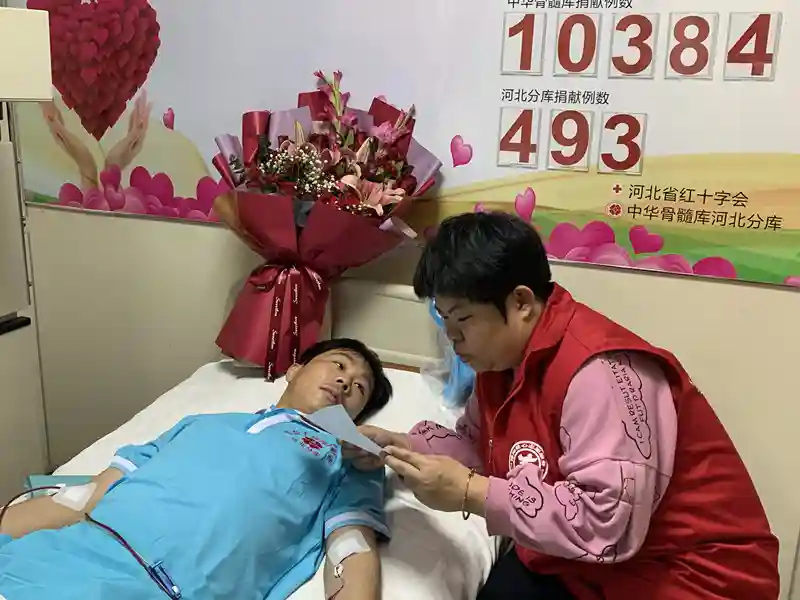 沧州志愿者捐髓救治1岁娃