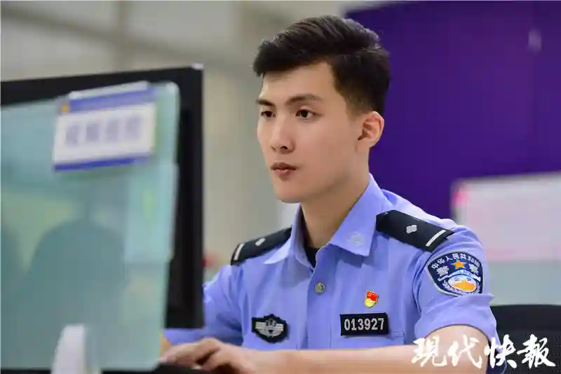 “南京最帅特警”，捐献造血干细胞挽救小女孩生命