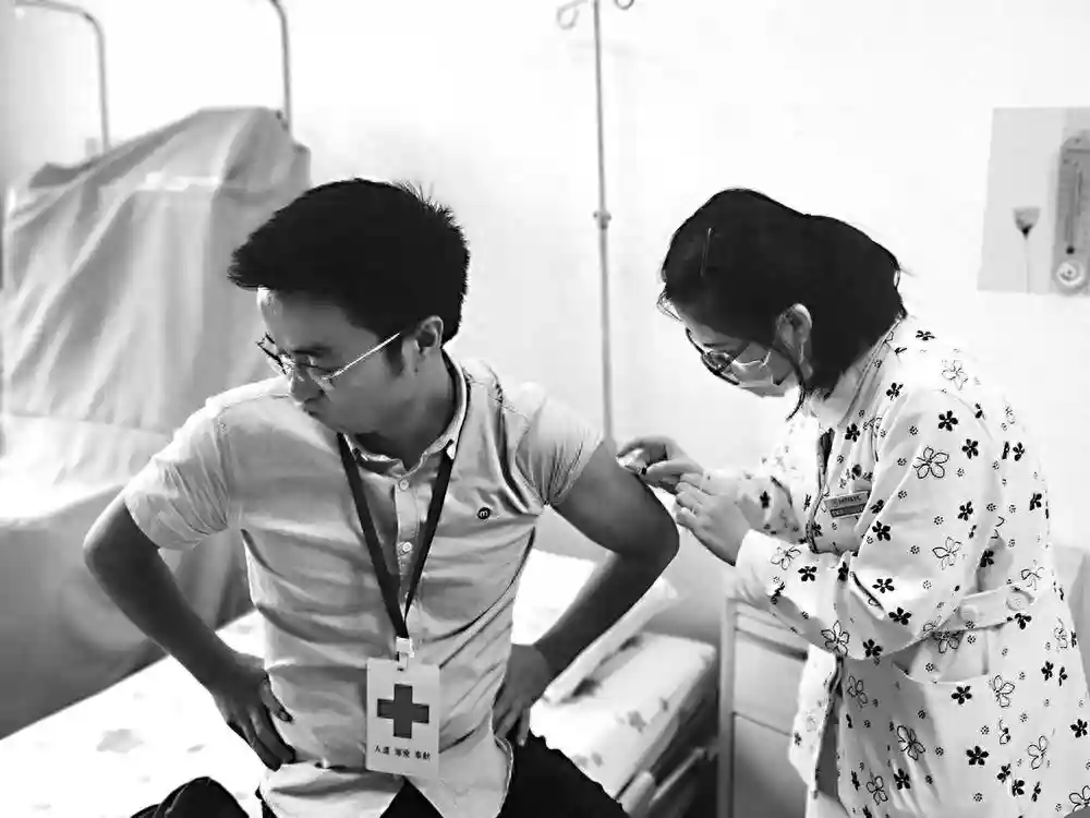 他兑现了15年前的救人承诺